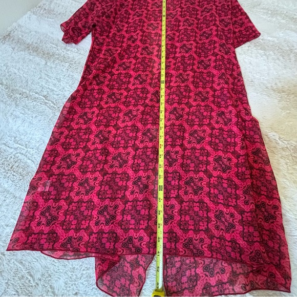 LuLaRoe Sheer Red & Black Patterned Kimono Cardigan Size M - Picture 8 of 8